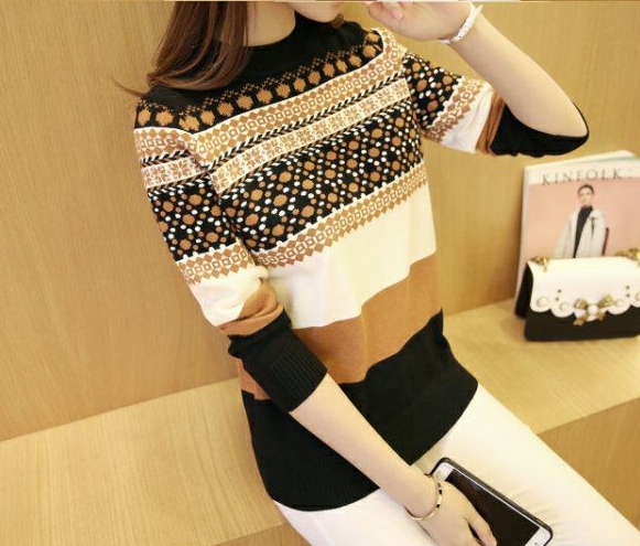 QW6012001 เสื้อกันหนาวคอกลมลายวินเทจไหมถัก QW6012001 ตัว