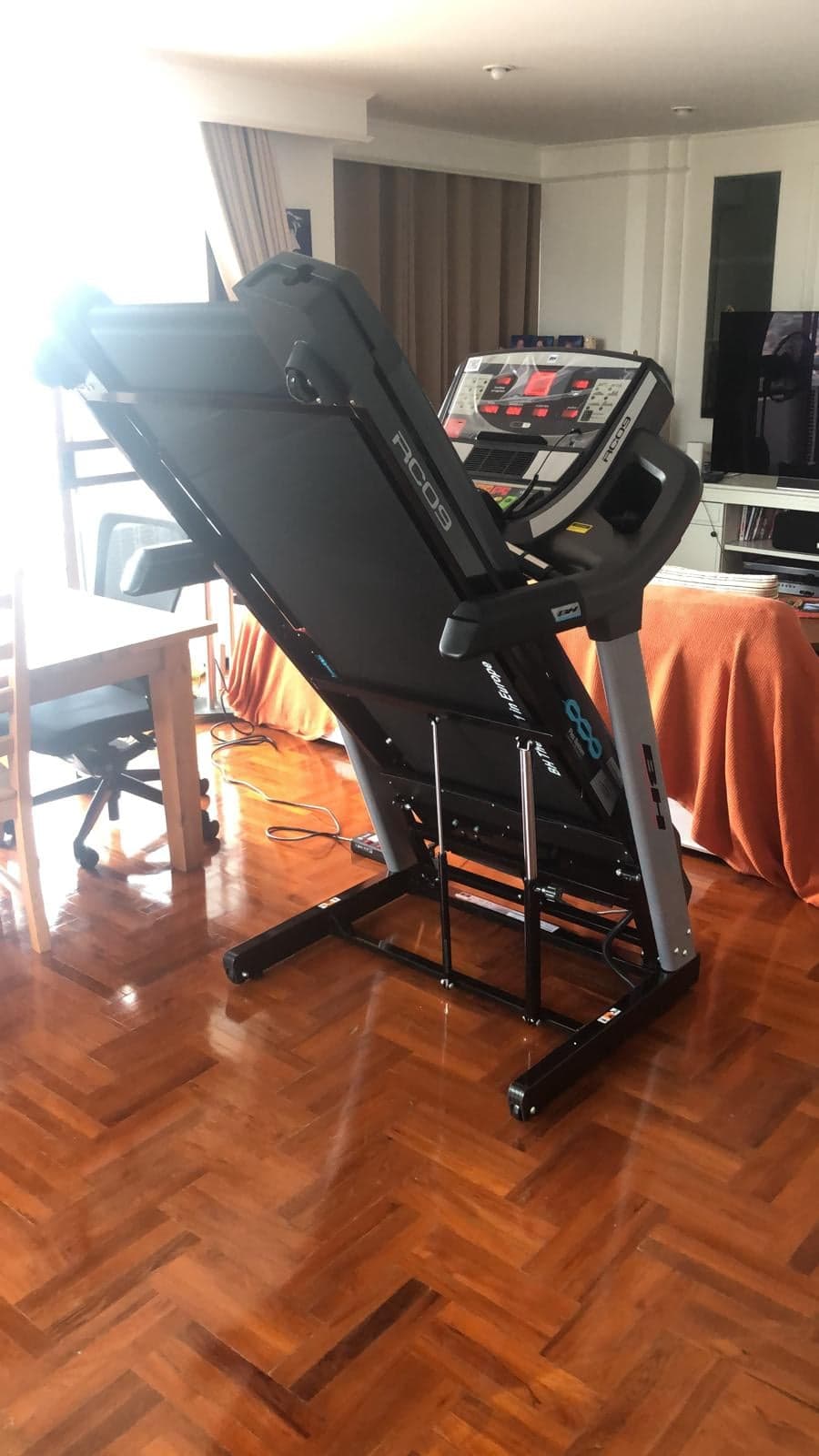 ลู่วิ่งไฟฟ้า BH Fitness รุ่น RC04 มีส่วนลดพิเศษเพียบ!