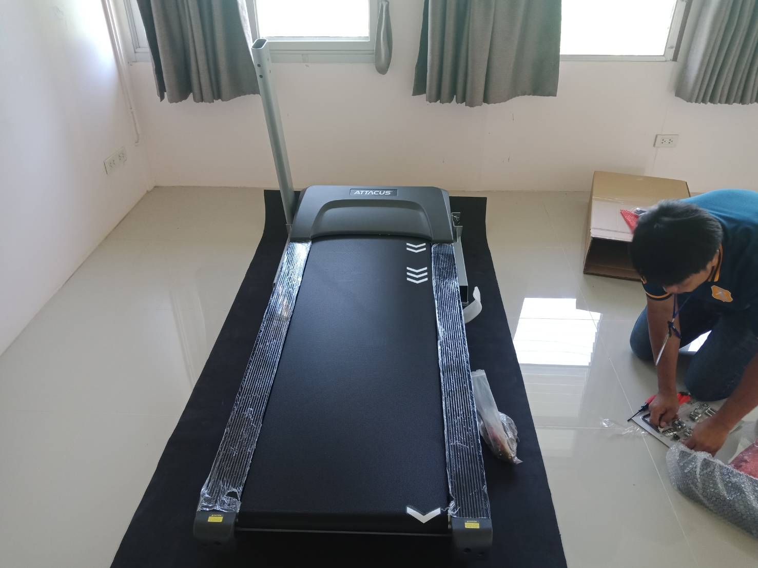 ลู่วิ่งไฟฟ้า Alatech / Attacus AT500 (Taiwan)