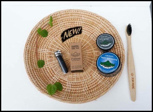 ไหมขัดฟันชาร์โคล Charcoal dental Floss For Fang
