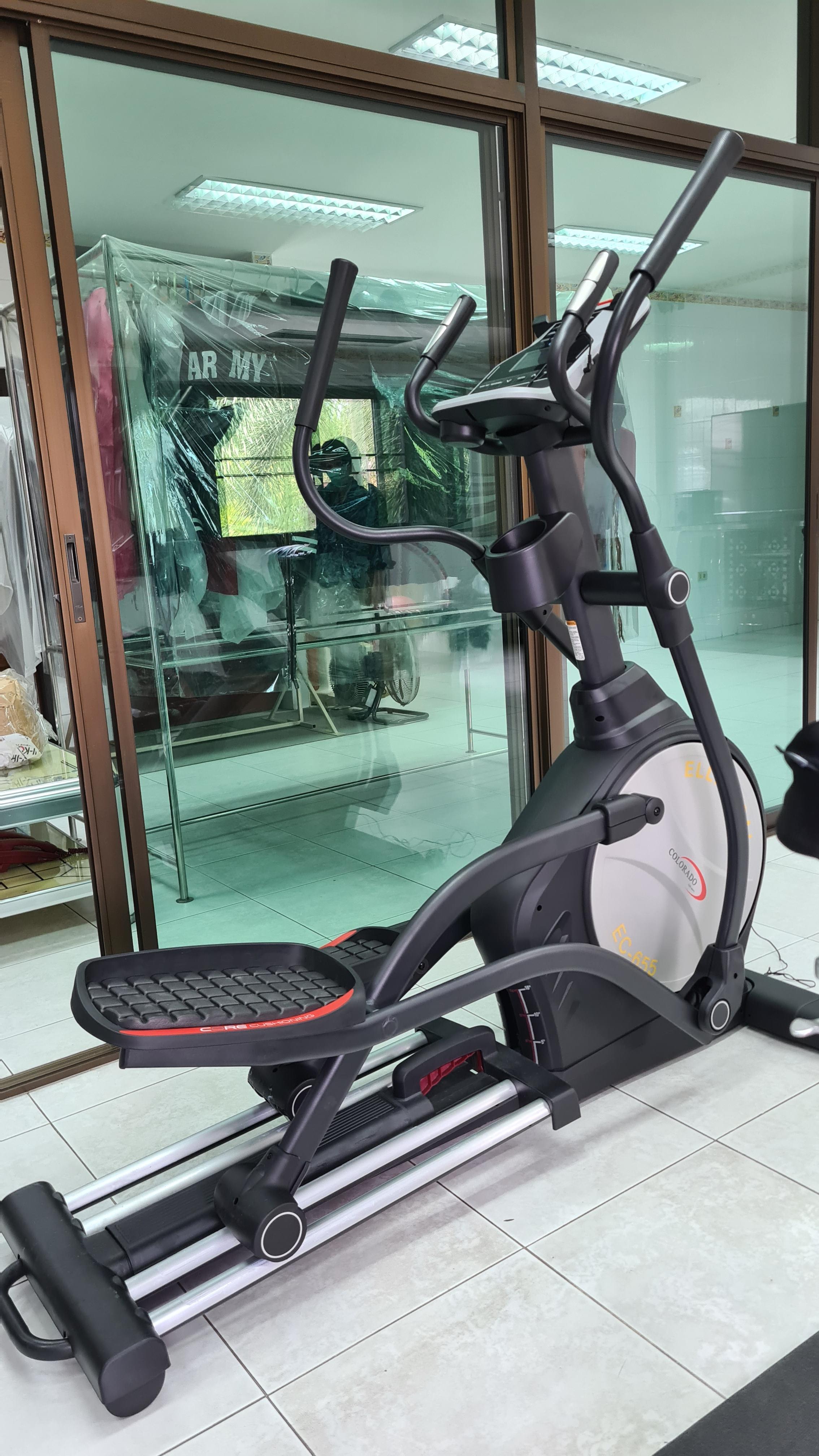 เครื่องเดินวงรี Coloradoรุ่น EC655 ELLIPTICAL
