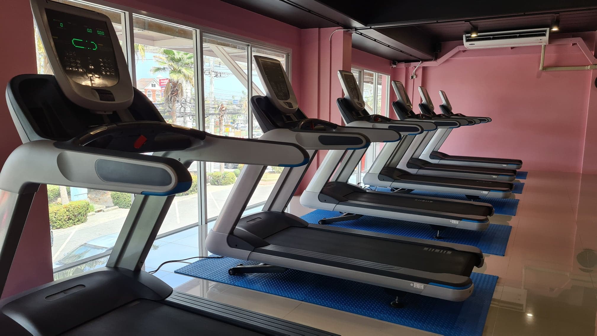 ลู่วิ่งไฟฟ้า x8700 Commercial (AT1400)