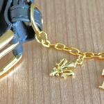 เข็มขัดหนัง หัวดอกลิส+อักษรย่อ