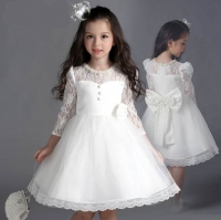 ชุดราตรีแขนยาวลูกไม้สีขาว ไซส์ 160