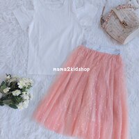 ชุดเซ็ตเสื้อยืดเว้าไหล่สีขาว+กระโปรงมุ้งสีโอรส ไซส์ 110
