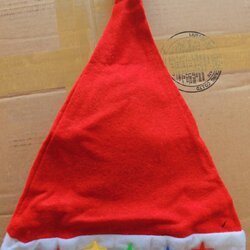 หมวกคริสต์มาสแดงมีไฟ