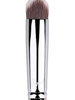 SIGMA :: 3DHD - Precision แปรงขนสังเคราะห์หัว 3D สำหรับลงเบส รองพื้น คอนซอลเลอร์ ลงบริเวณจุดเล็กๆ รุ่นนี้ออกแบบมาพิเศษ มาพร้อมการใช้งานที่หลากหลาย เลือกสีด้านใน