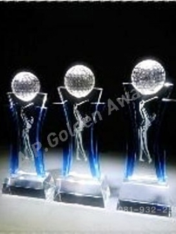 ถ้วยรางวัลคริสตัล