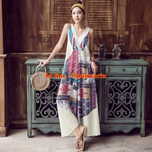 ชุดจั้มสูทคอวียาว สีขาวแขนกุดสไตล์โมฮีเมียน สวยแซ็กซี่แปลกตา ขาว S-XL UM6211009 ชุด