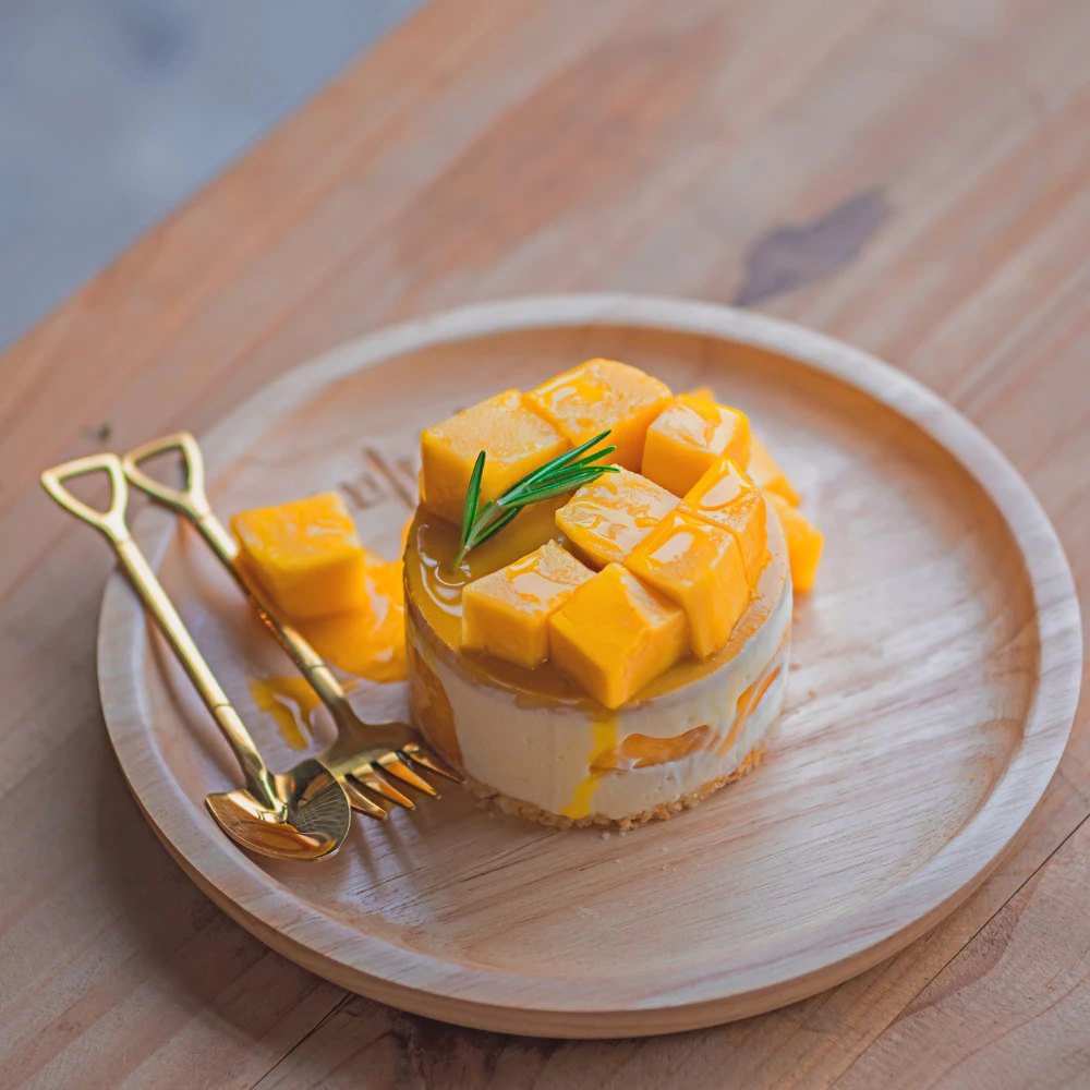 ผงมะม่วงสกัด Spray Dry ขนาด 100 กรัม มี อย. ไม่ใส่นม ไม่มีน้ำตาล มะม่วงผง ไม่มีตะกอนตกค้าง ผงมะม่วงเหมาะสำหรับทำเครื่องดื่ม และเบเกอรี่ Mango Extract Powder (100g) 100% mango powder Size: 100 grams Registered with FDA No added milk or sugar